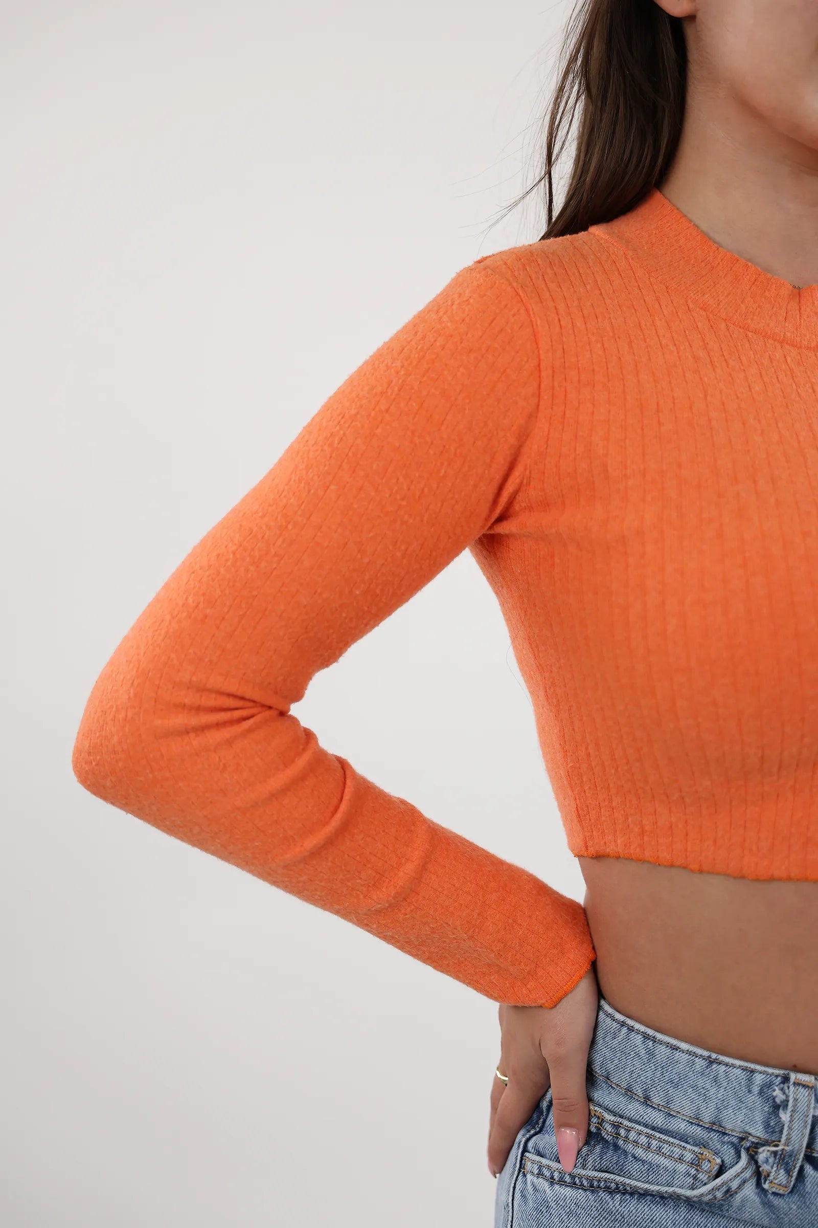 XHEMPER ROUND NECK