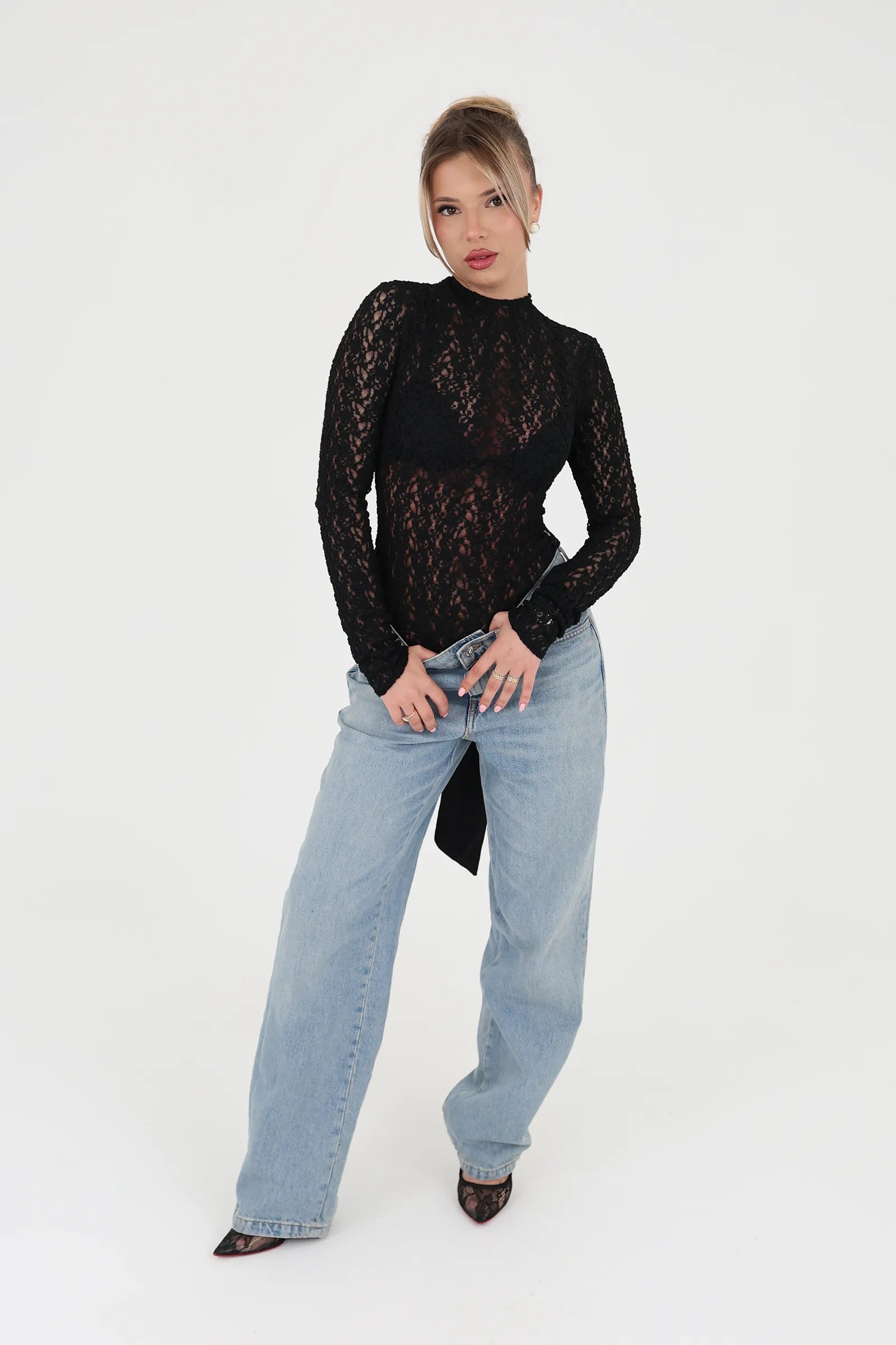 Bluze sheer lace
