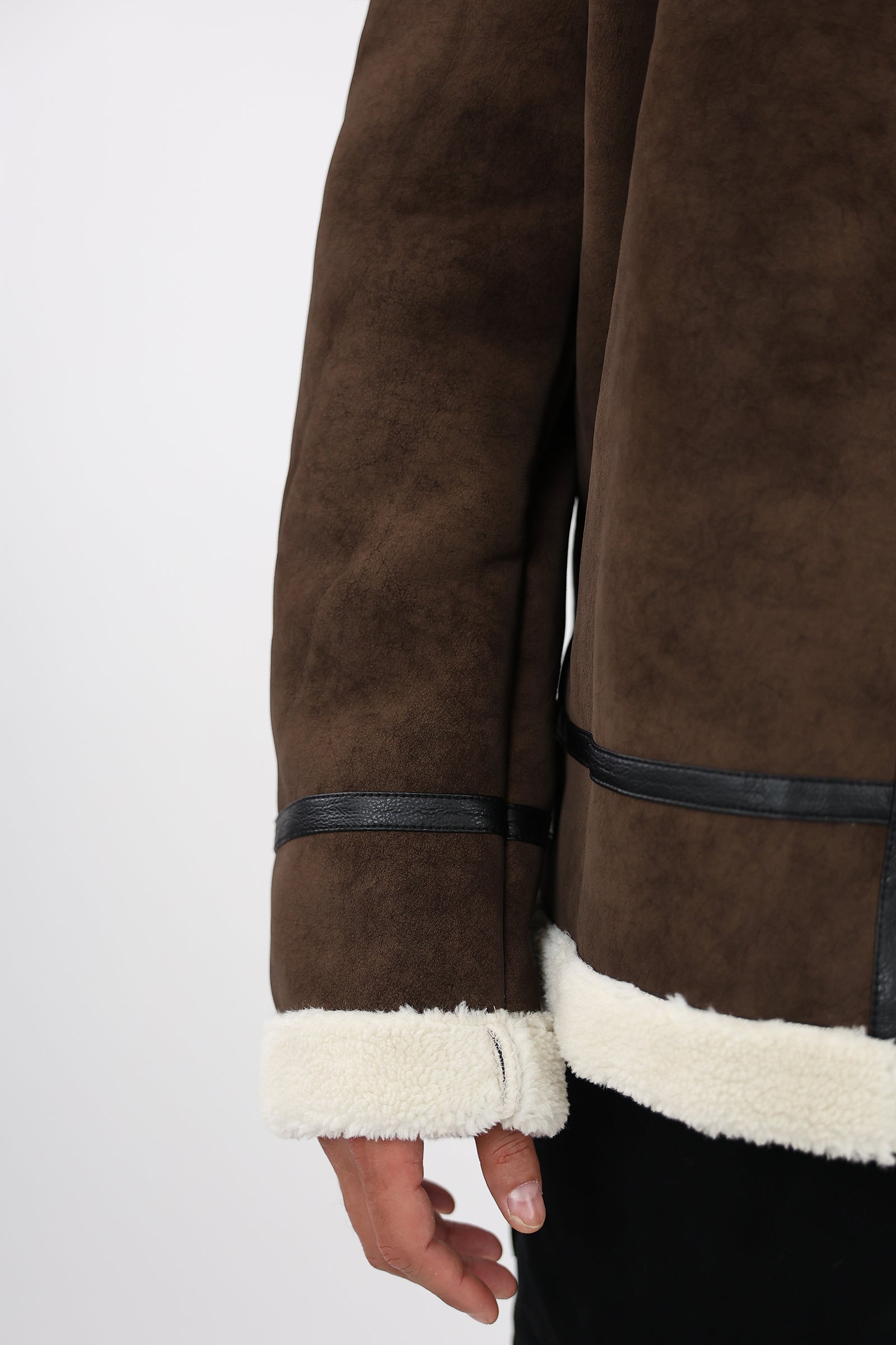 JAKNE SHEARLING