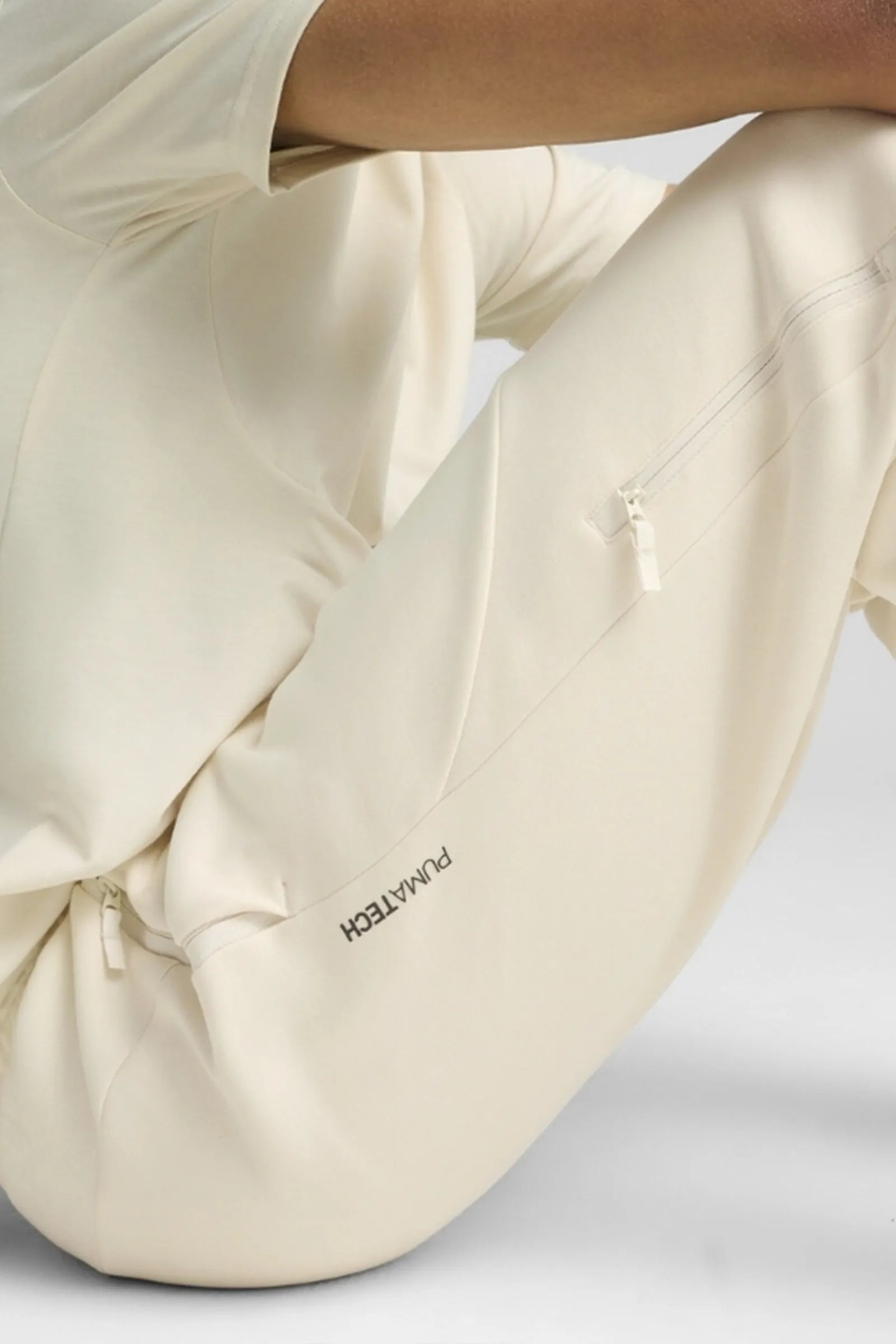 TRENERKA PUMA SWEATPANTS WITH ELASTIC DK OP