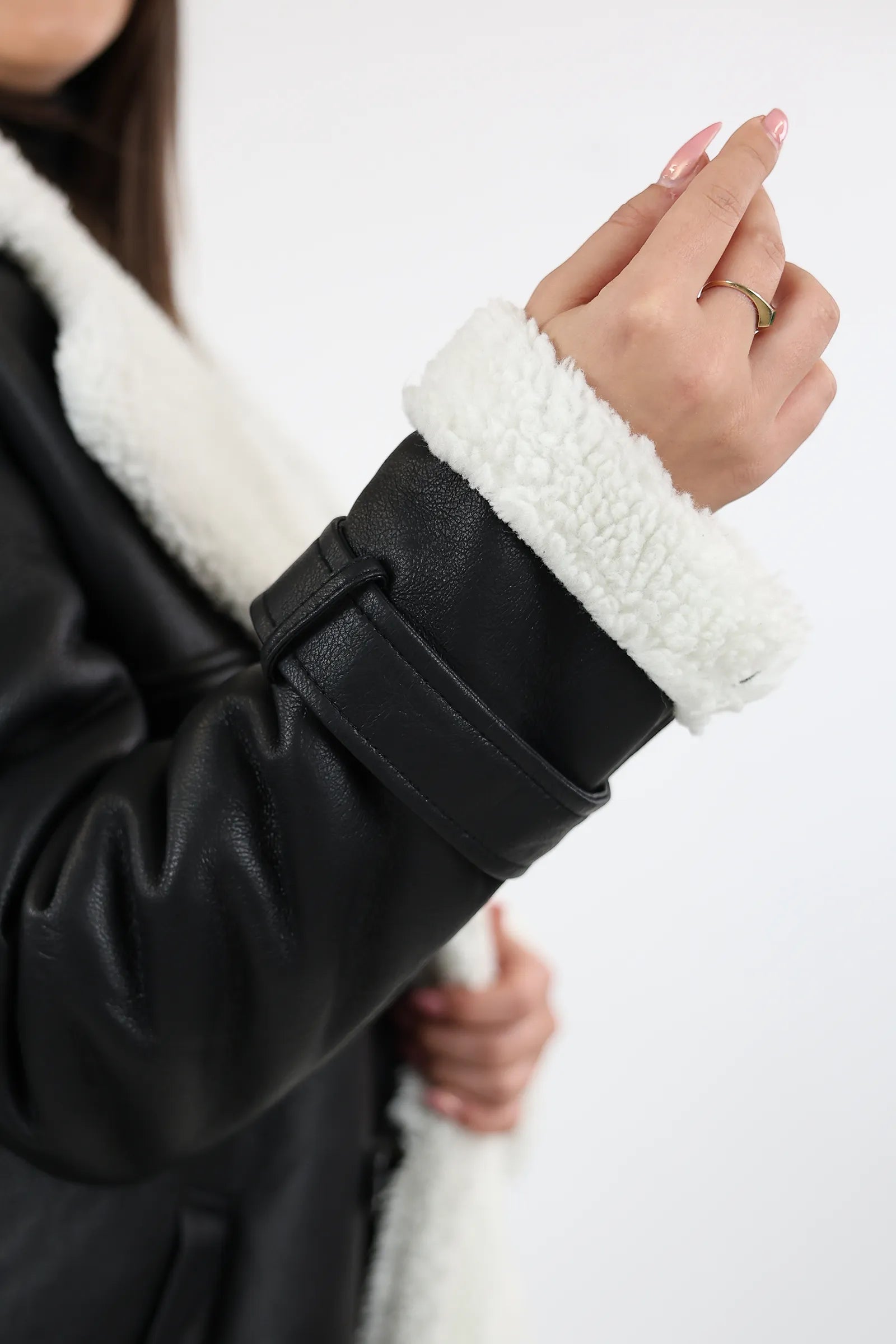 JAKNE FAUX LEATHER