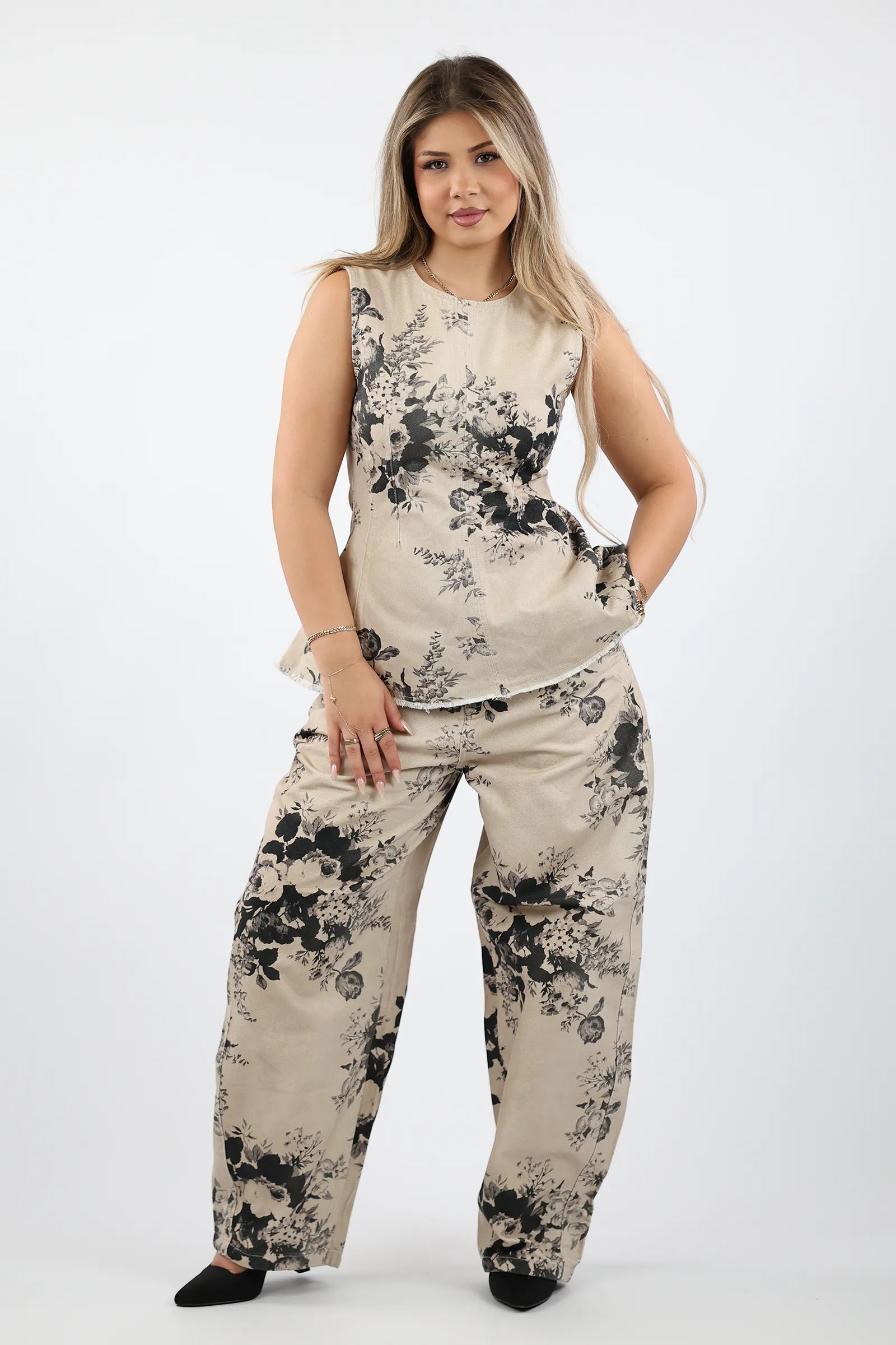 FARMERKA BLACK ROSE