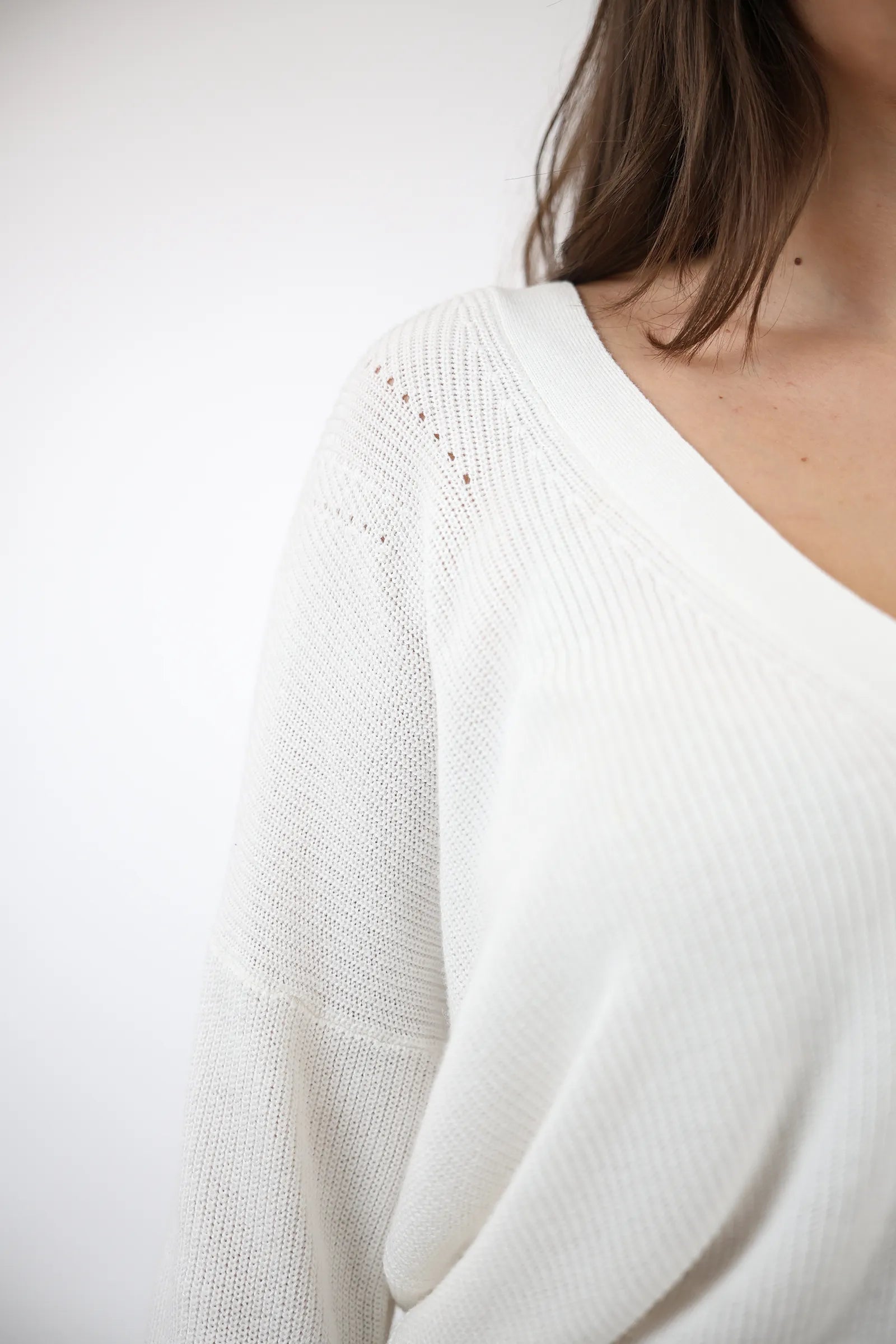 XHEMPER Soft Knit V-Neck