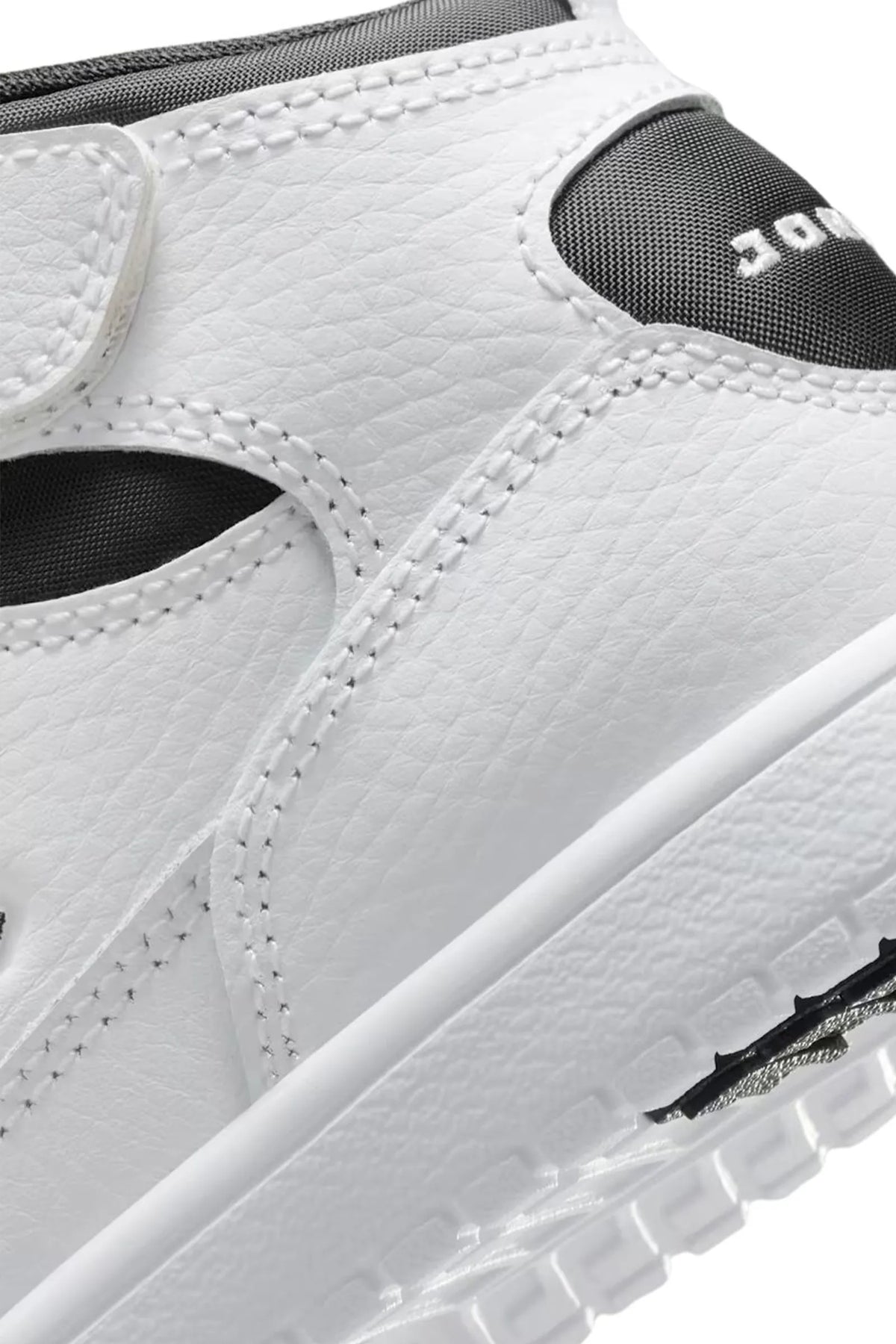 Jordan court connect mid (ps) IQ7700-100