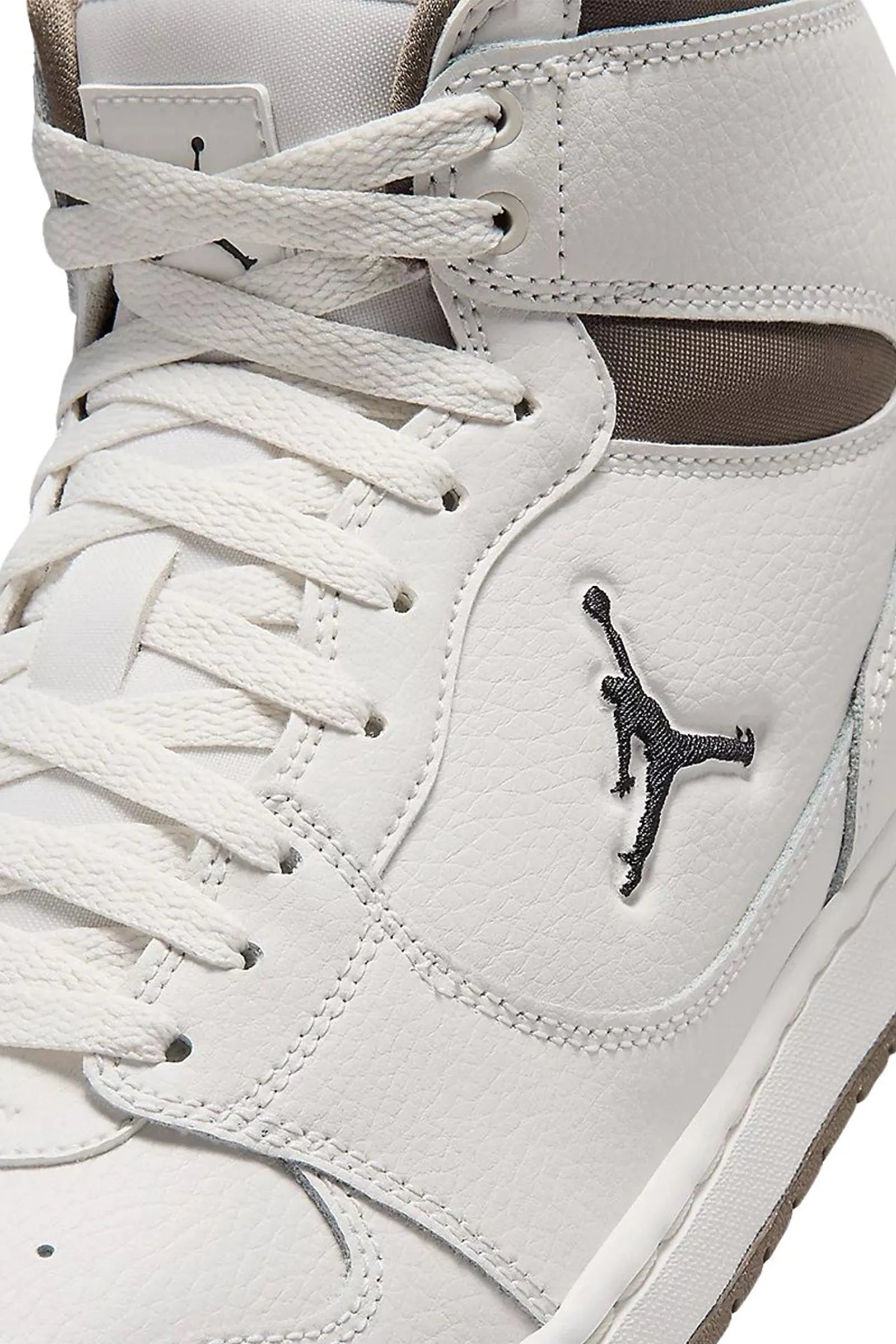Jordan court connect mid IQ5685-003