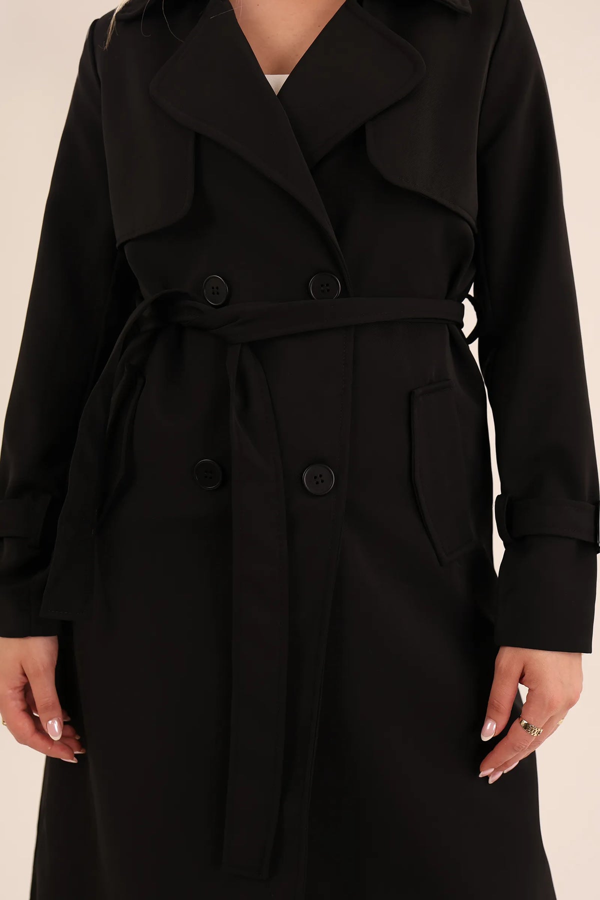 Mantil bellted trench