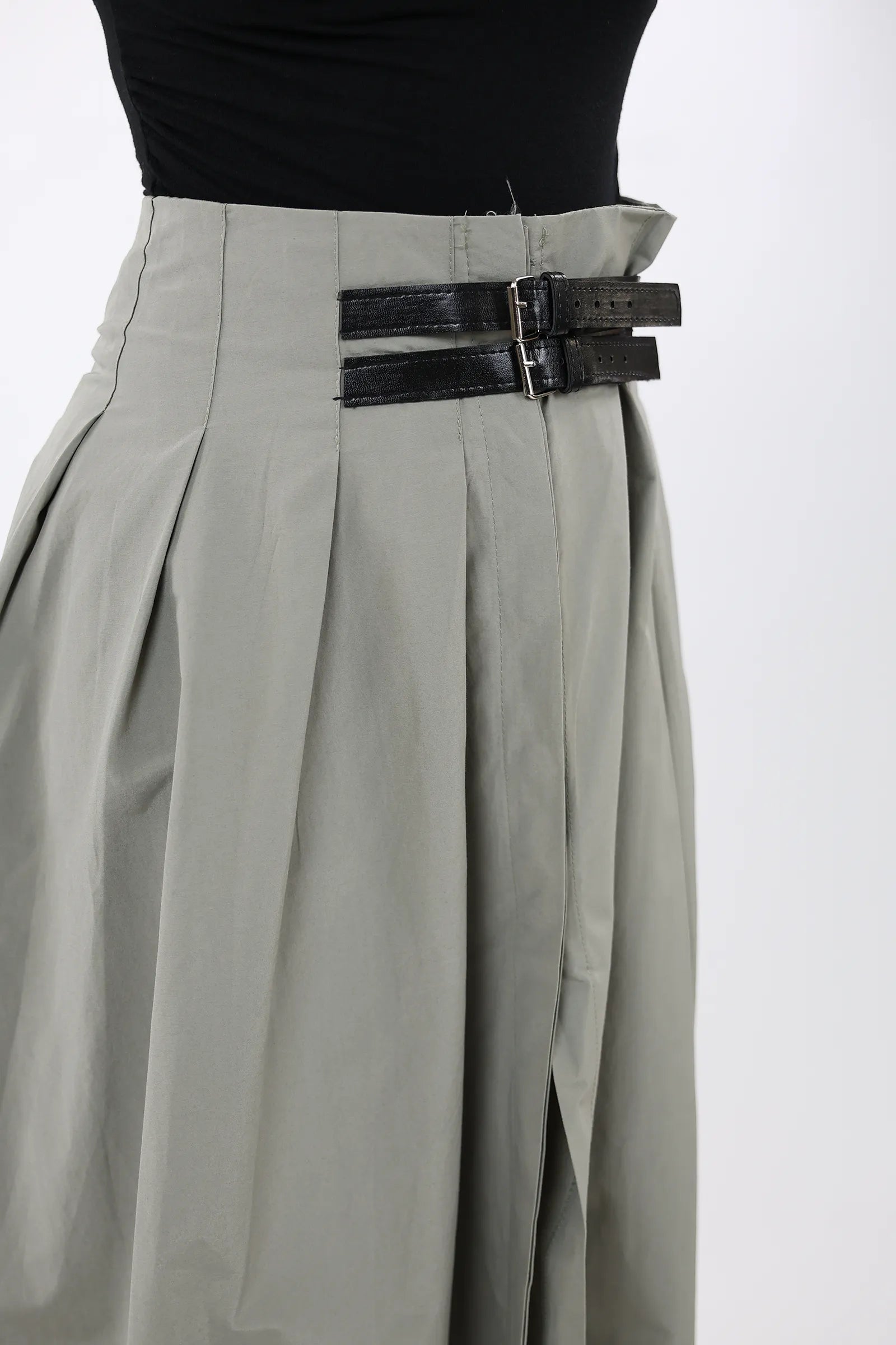 FUND PLEATED BELT