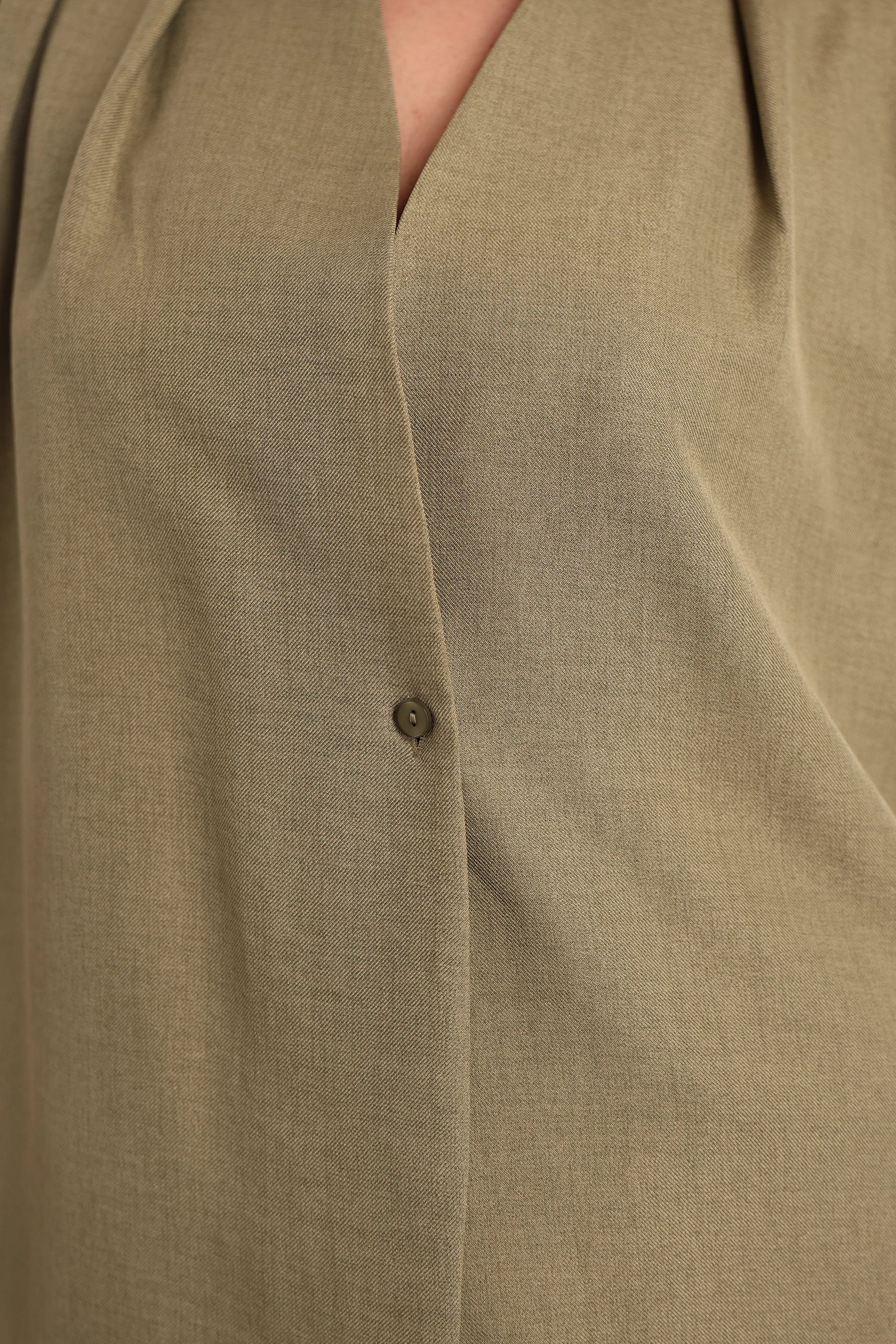 Jelek modern button up