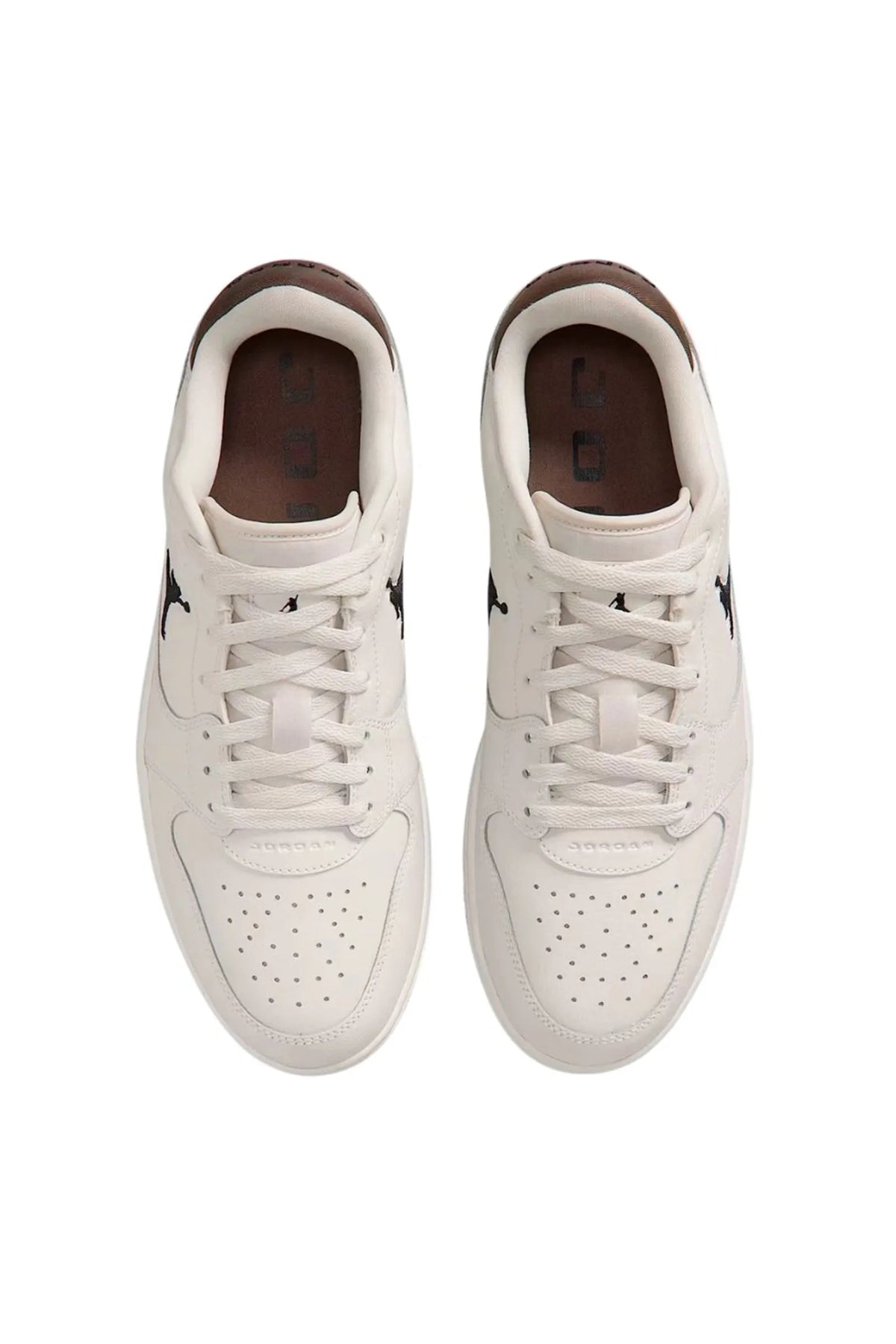 Jordan court connect low IQ5698-004