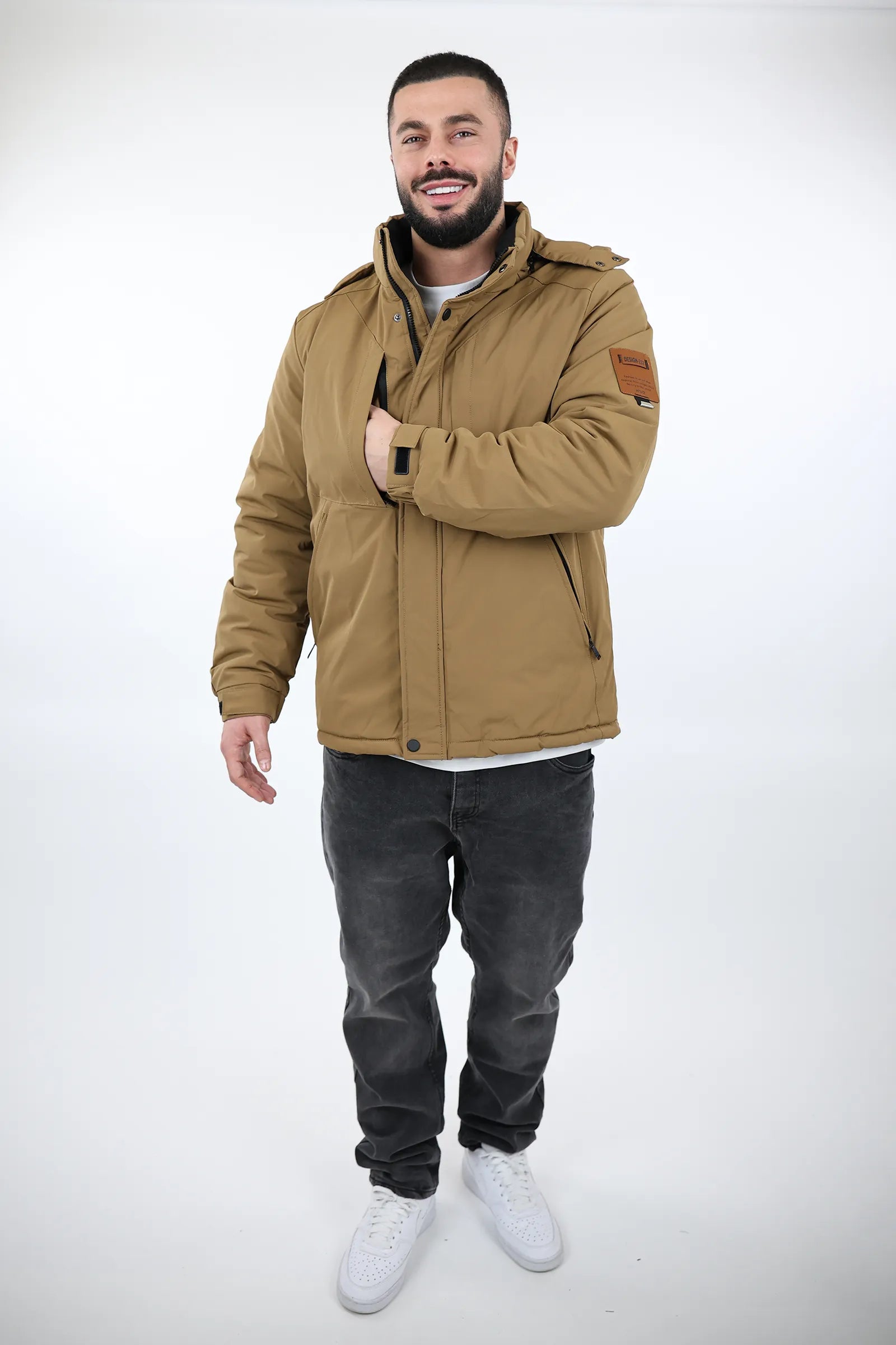 JAKNE Warm Hooded
