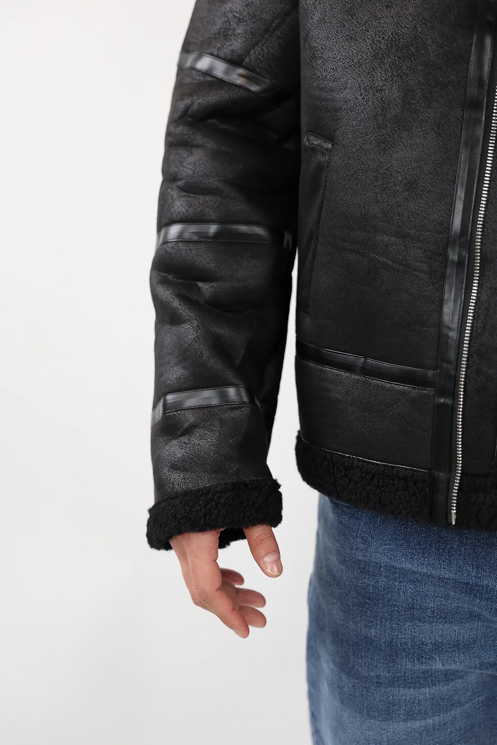 JAKNE SHINE TOUCH