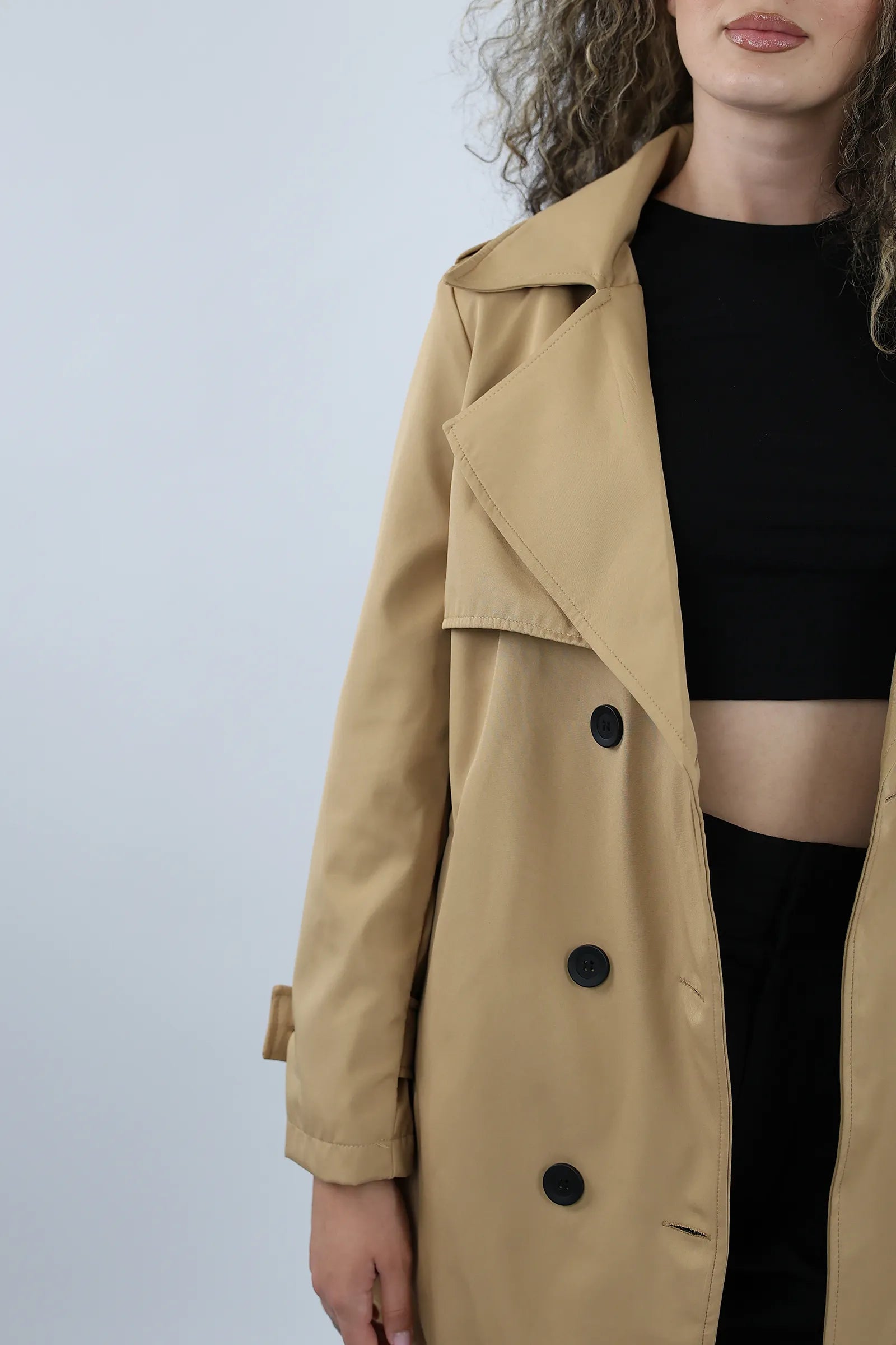 MANTIL URBAN TRENCH