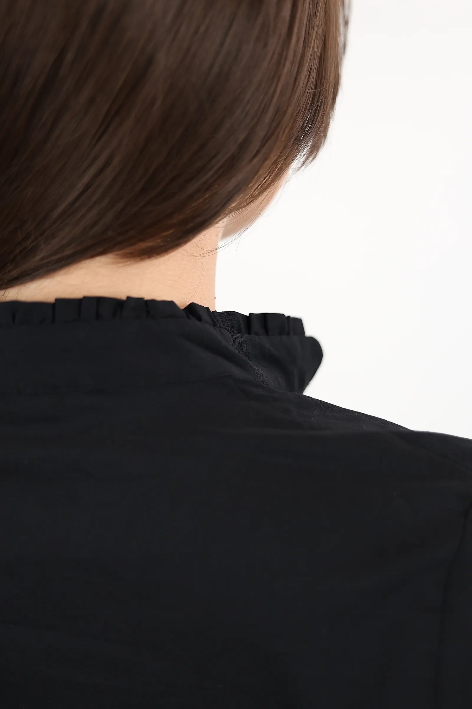 KËMISHË STAND UP COLLAR