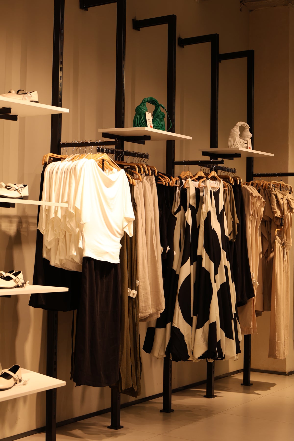 LIFESTYLE Galeria Shopping Mall