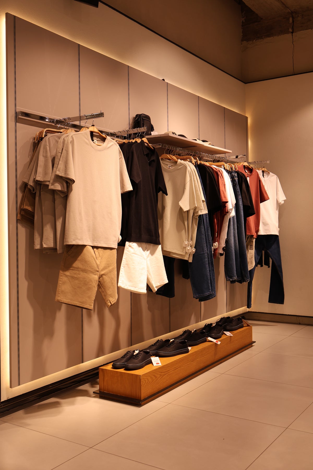 LIFESTYLE Galeria Shopping Mall