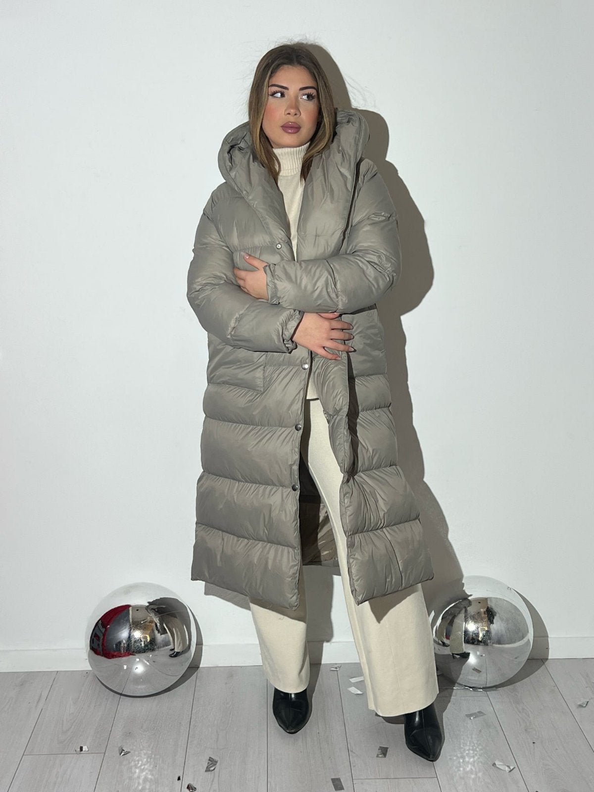 JAKNE HOODED PUFFER