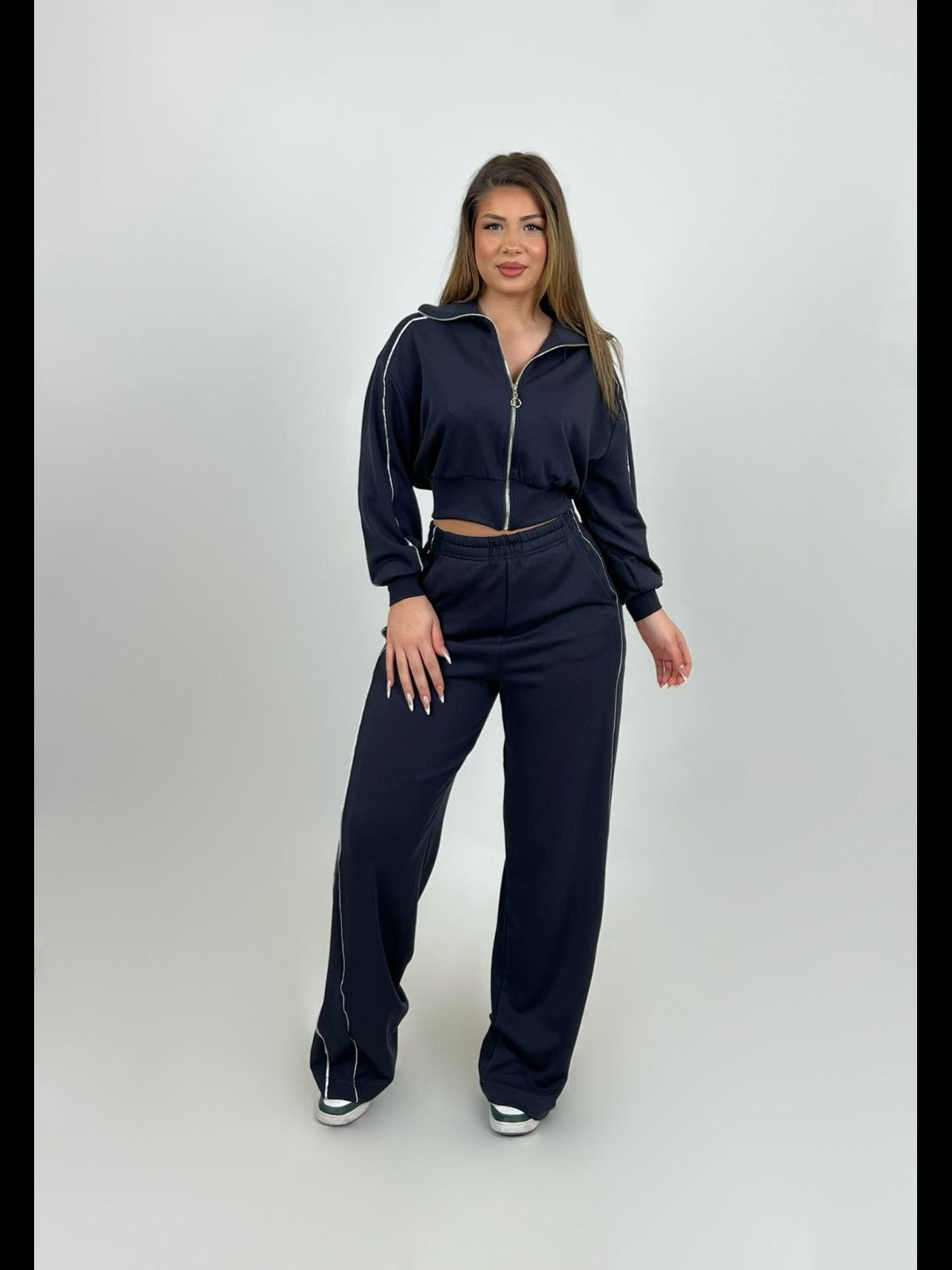 Trenerka cherry chill set