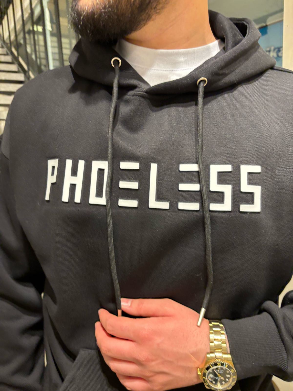 DUKS PHOELESS