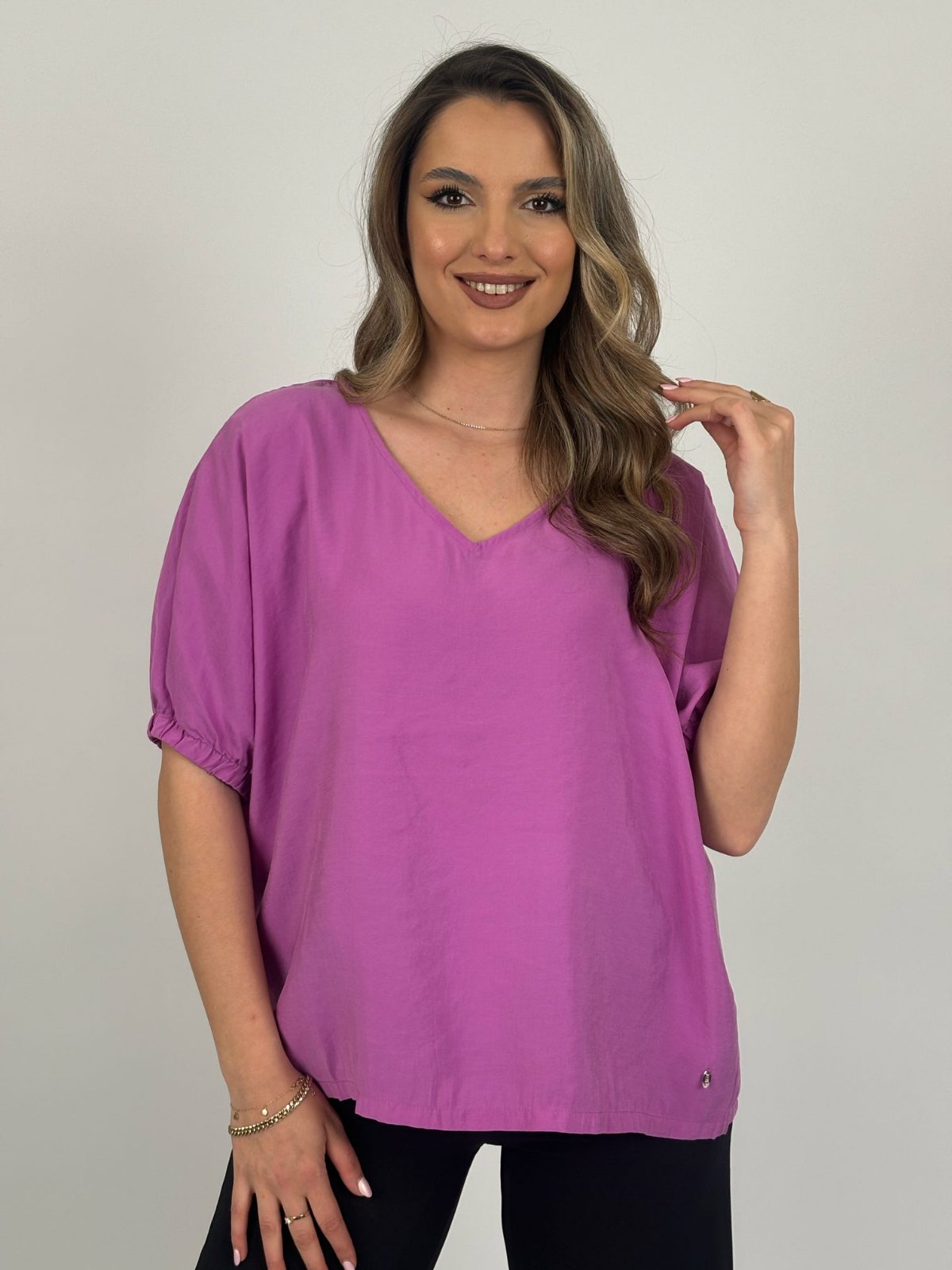 Maice v neck short