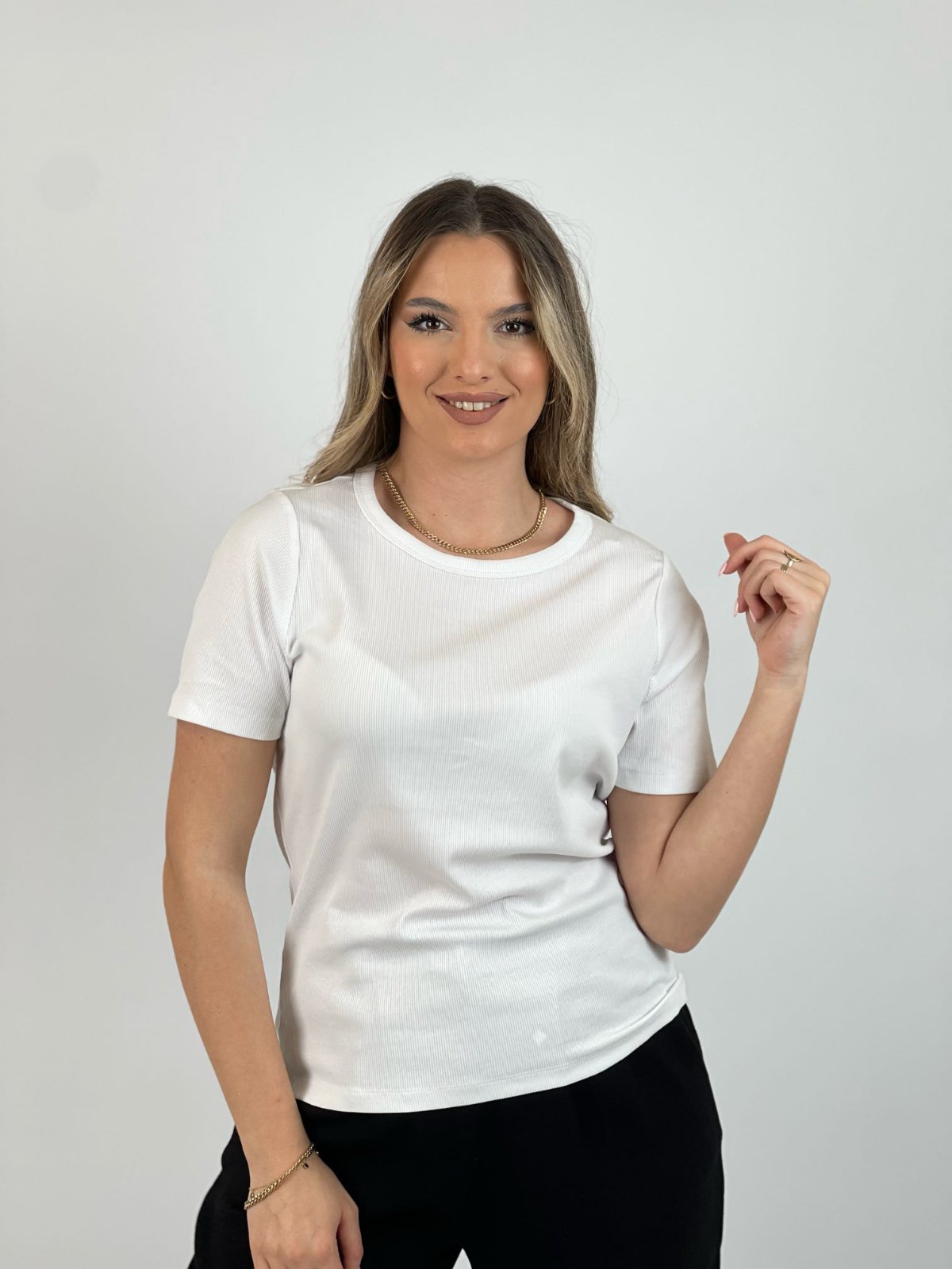 MAICË ESSENTIAL